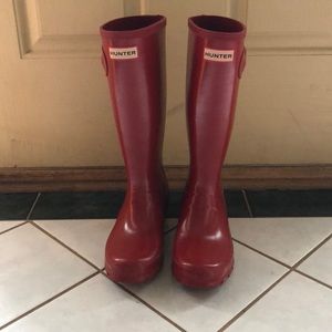 Kids red tall hunter boots